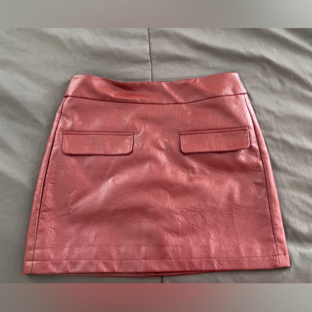 Commense Burgundy Faux Leather Skirt